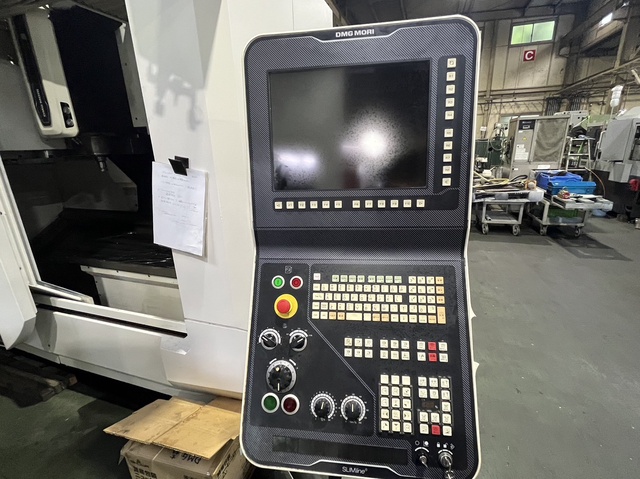 DMG MORI CMX1100V Photo 2