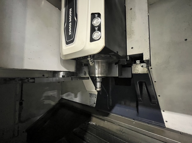 DMG MORI CMX1100V Photo 4
