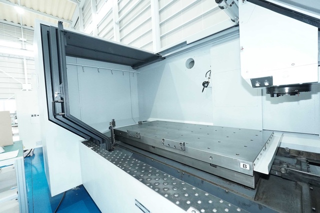 DMG MORI VS10000/50/2050 Photo 6