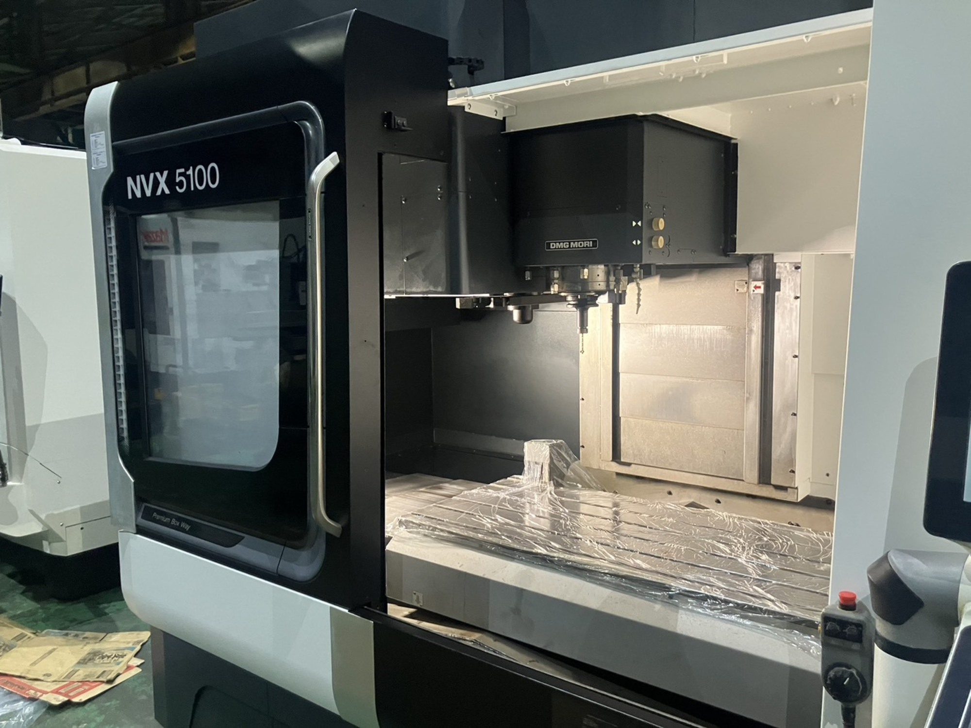 DMG MORI NVX5100/50 Photo 3
