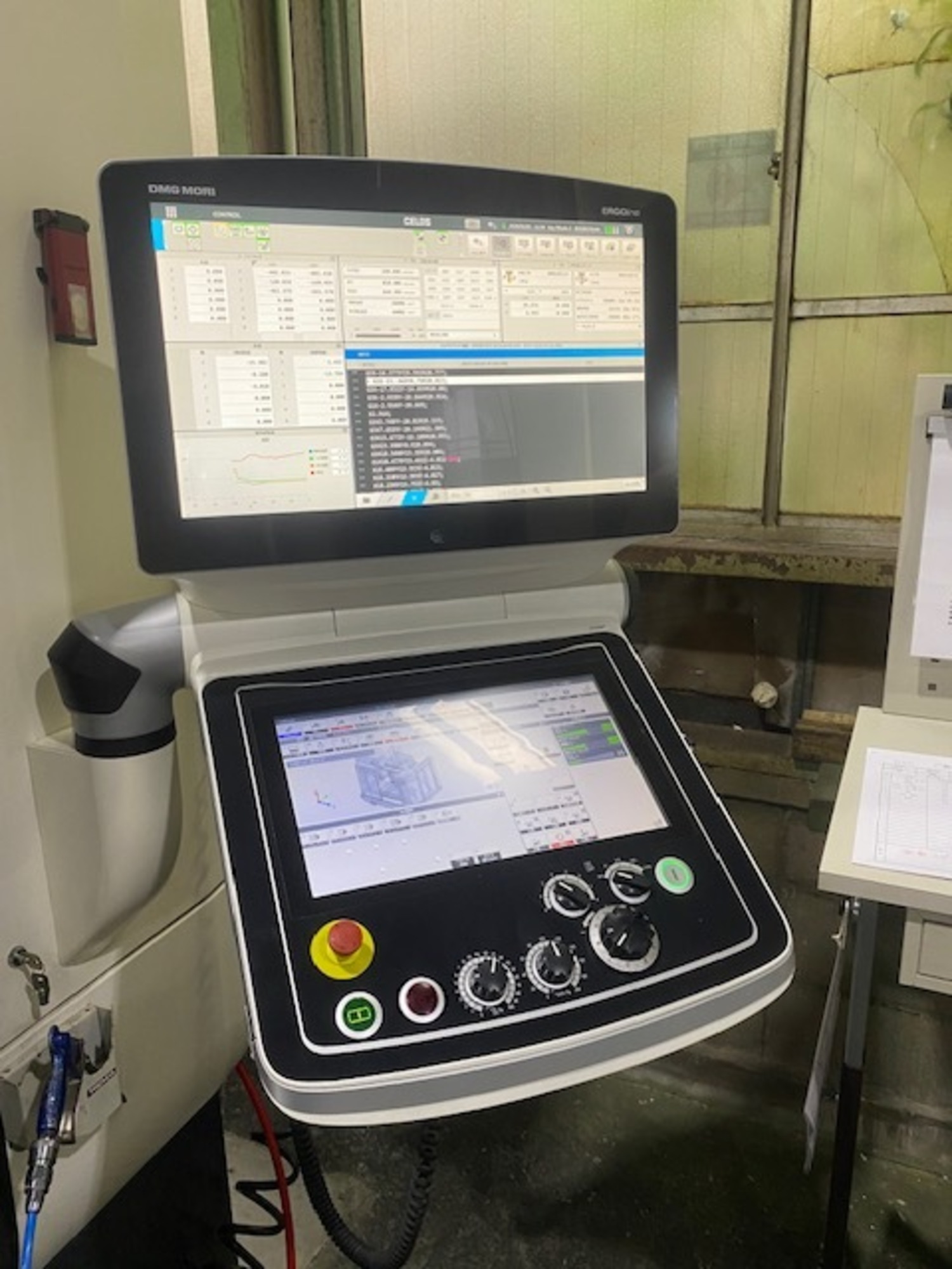 DMG MORI NVX5080Ⅱ/40 Photo 3