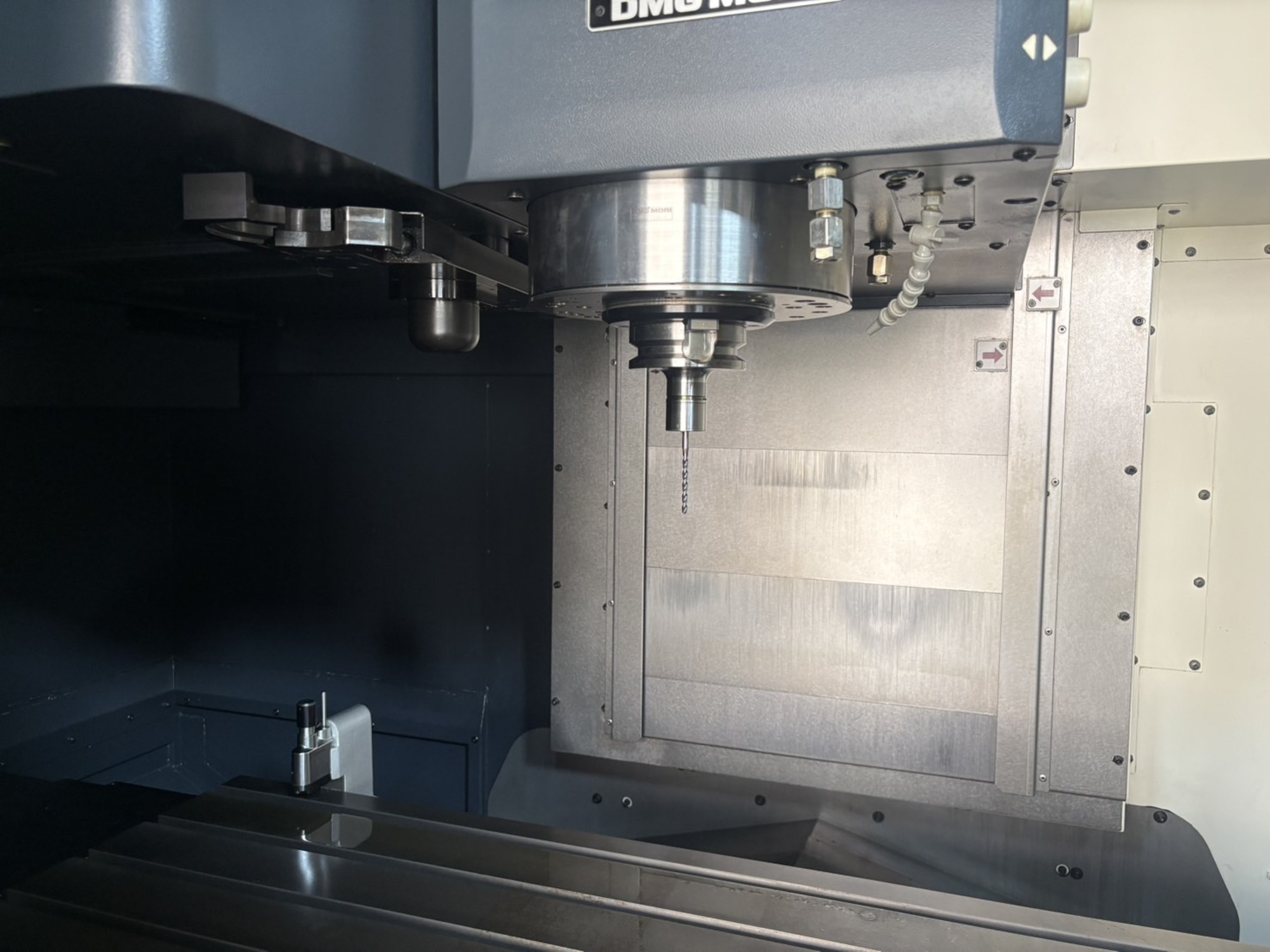 DMG MORI NVX5100/50 Photo 2