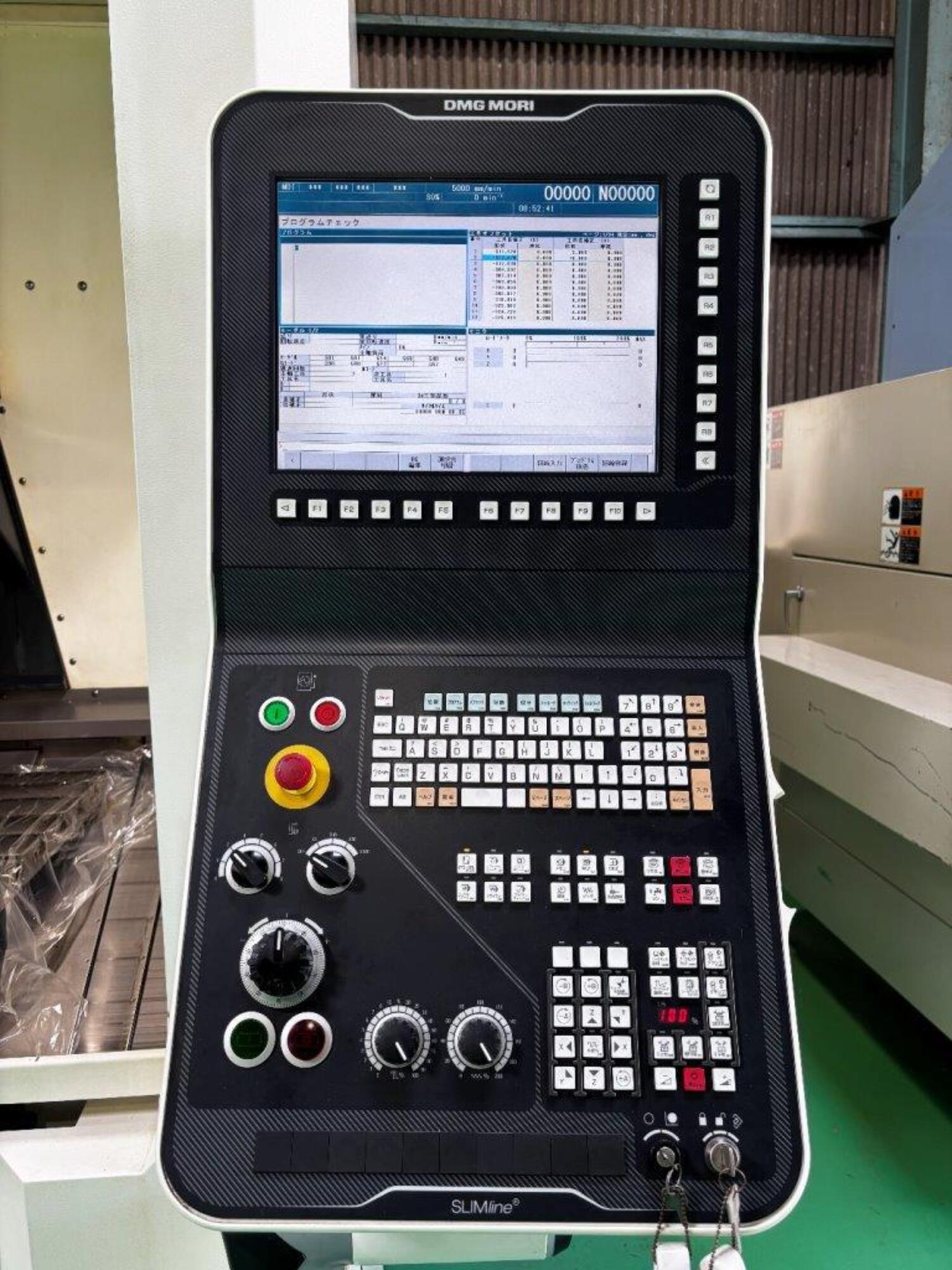 DMG MORI CMX800V Photo 7