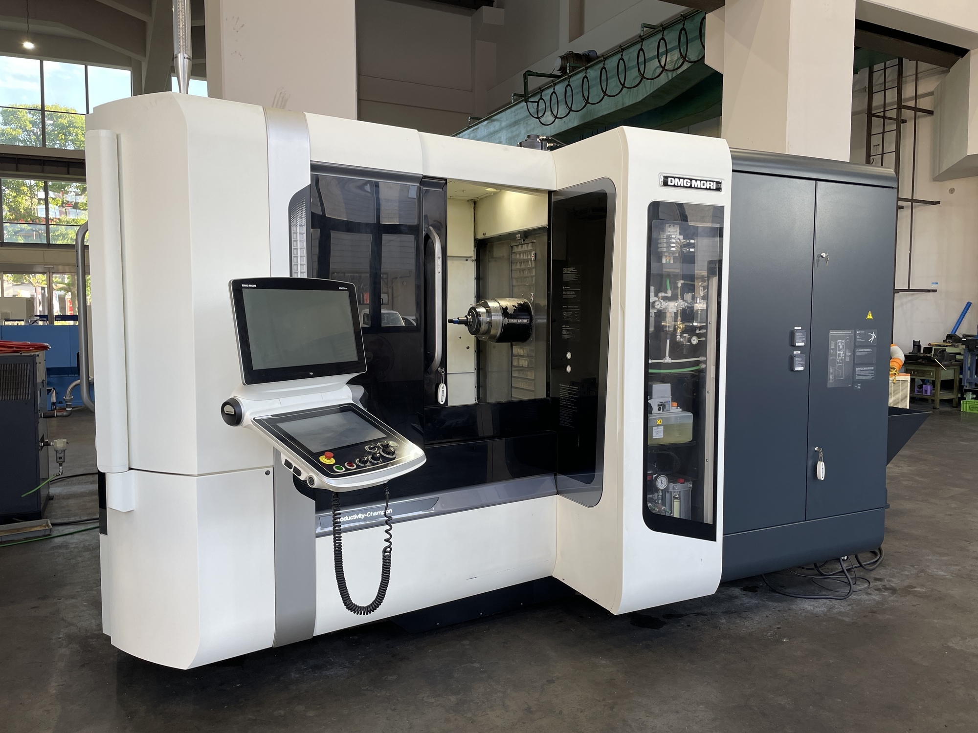 DMG MORI NHX4000 Machining Center