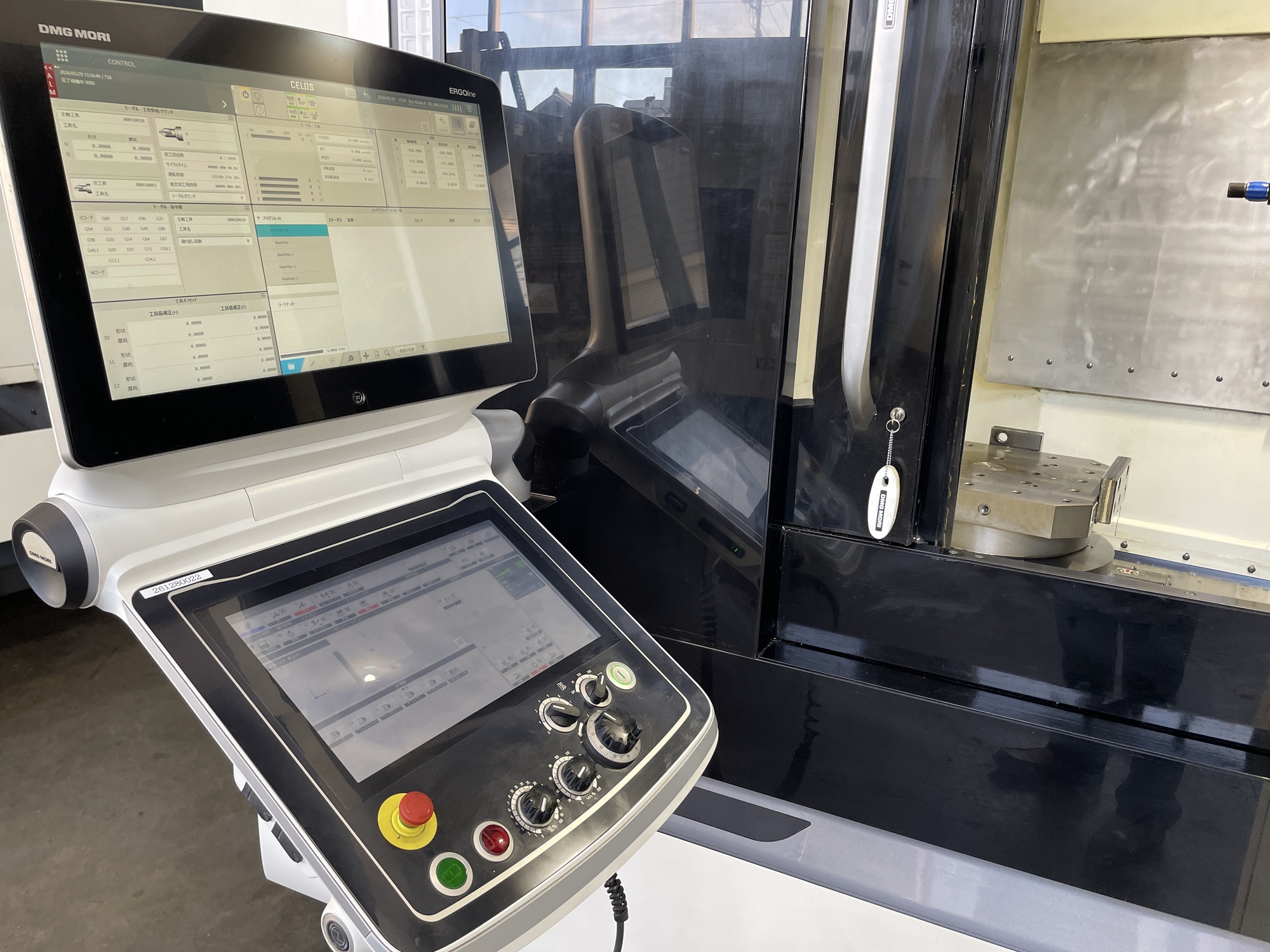 DMG MORI NHX4000 Photo 7